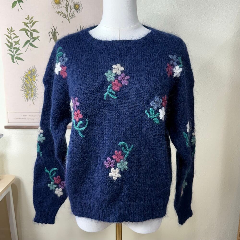 Vintage 90s Y2k Navy Mohair Floral Embroidered Sweater Grandma Cottage Prairie M - Picture 1 of 7